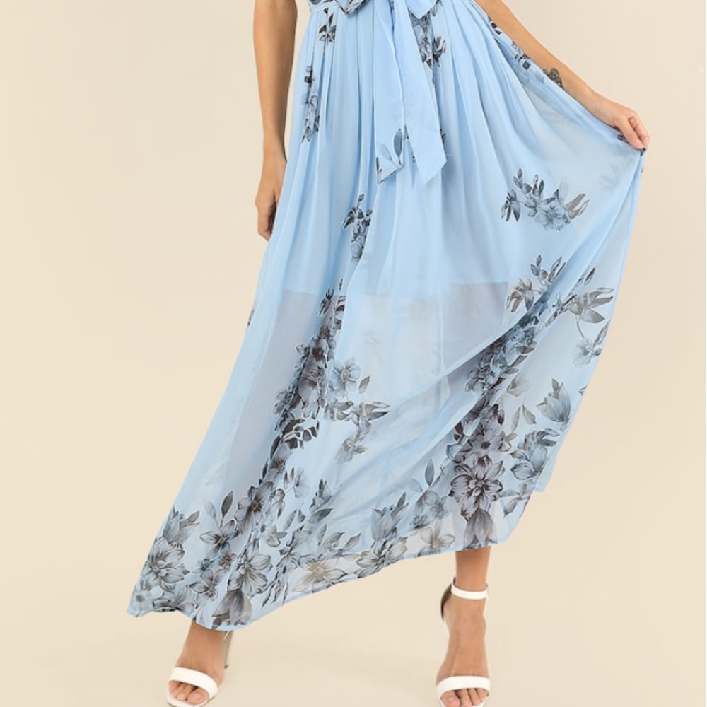 🎉HP🎉Pleated Halter Dress - Picture 5 of 8